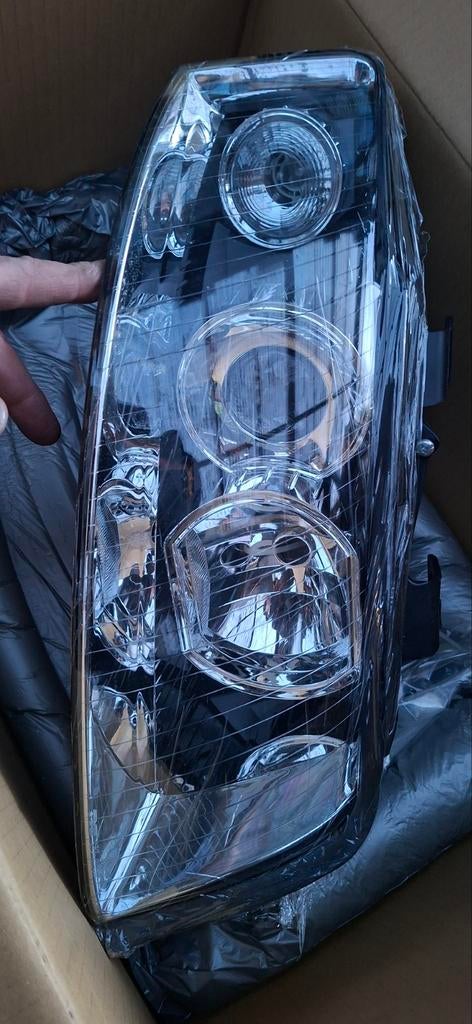 Phare droit Audi A4 2000->2006, Autos : Pièces & Accessoires, Enlèvement ou Envoi, Audi