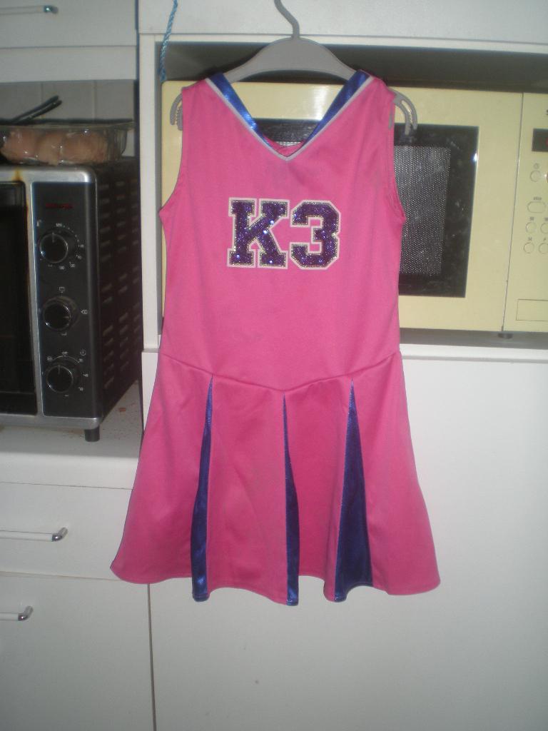 K3 kleedje, 5- 7 jaar, Ophalen of Verzenden, Zo goed als nieuw