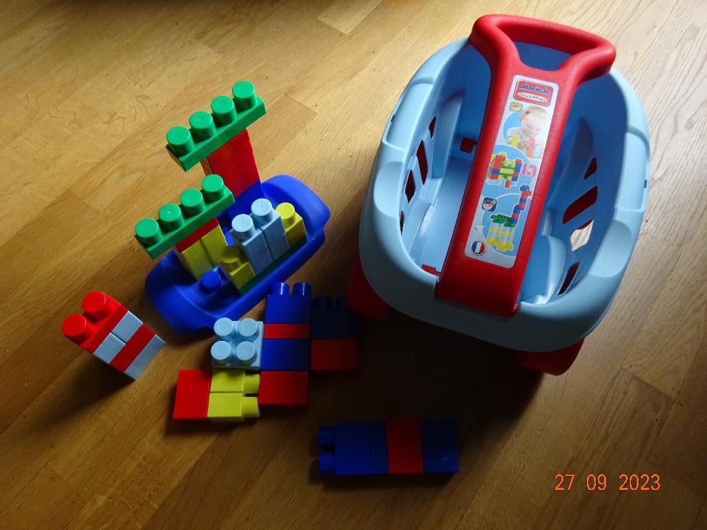 Abrick Ecoiffier,Mega bloks,super leuke trekkar,vele blokken, Ophalen of Verzenden, Abrick