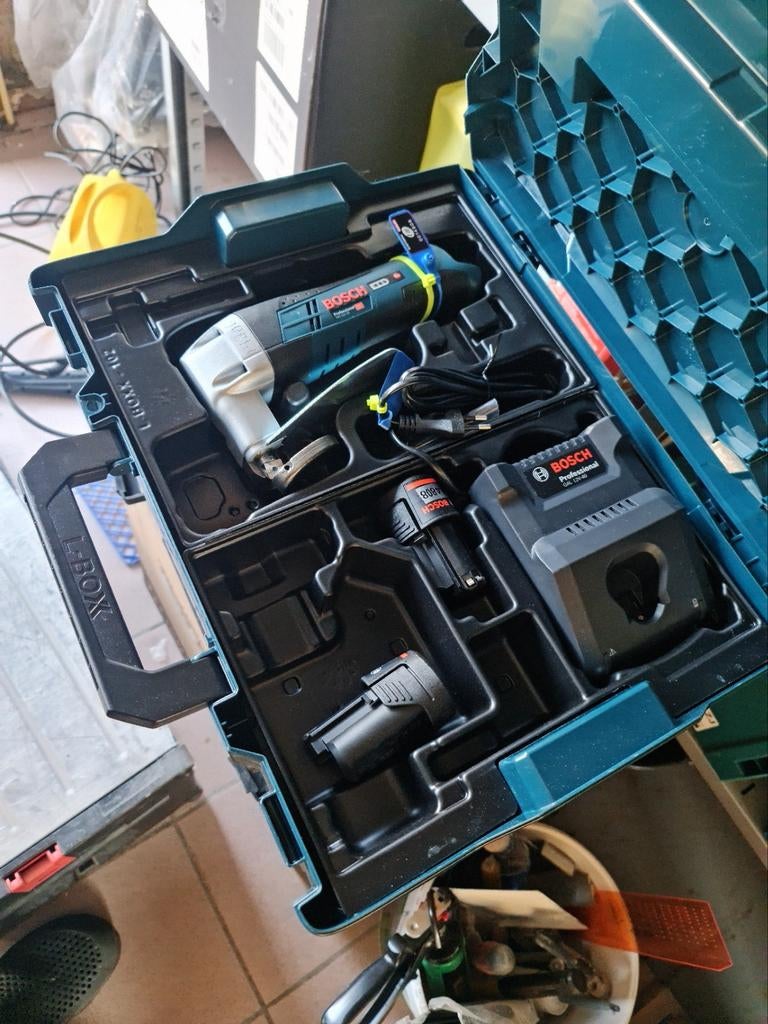 Bosch plaatschaar, Bricolage & Construction, Enlèvement