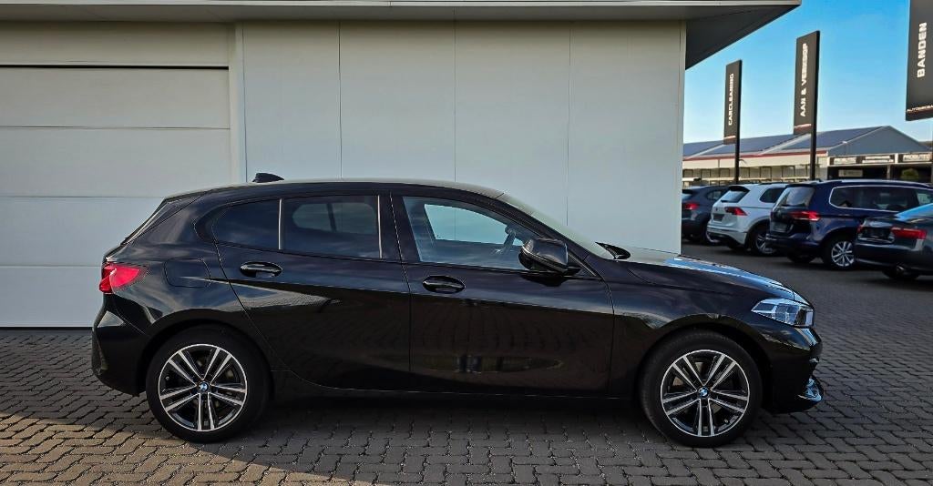 BMW 116dA Sportline (5deurs) Navi/Leder/Pdc *GARANTIE*, Auto's, BMW, Automaat, 116 g/km, Leder en Stof, Zwart