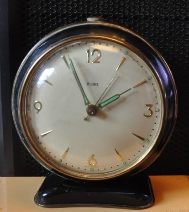 reveil mecanique vintage marque rubis, Antiquités & Art, Antiquités | Horloges, Enlèvement ou Envoi