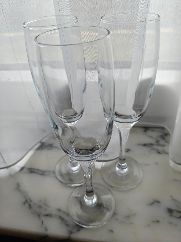 Champagneglazen, Ophalen