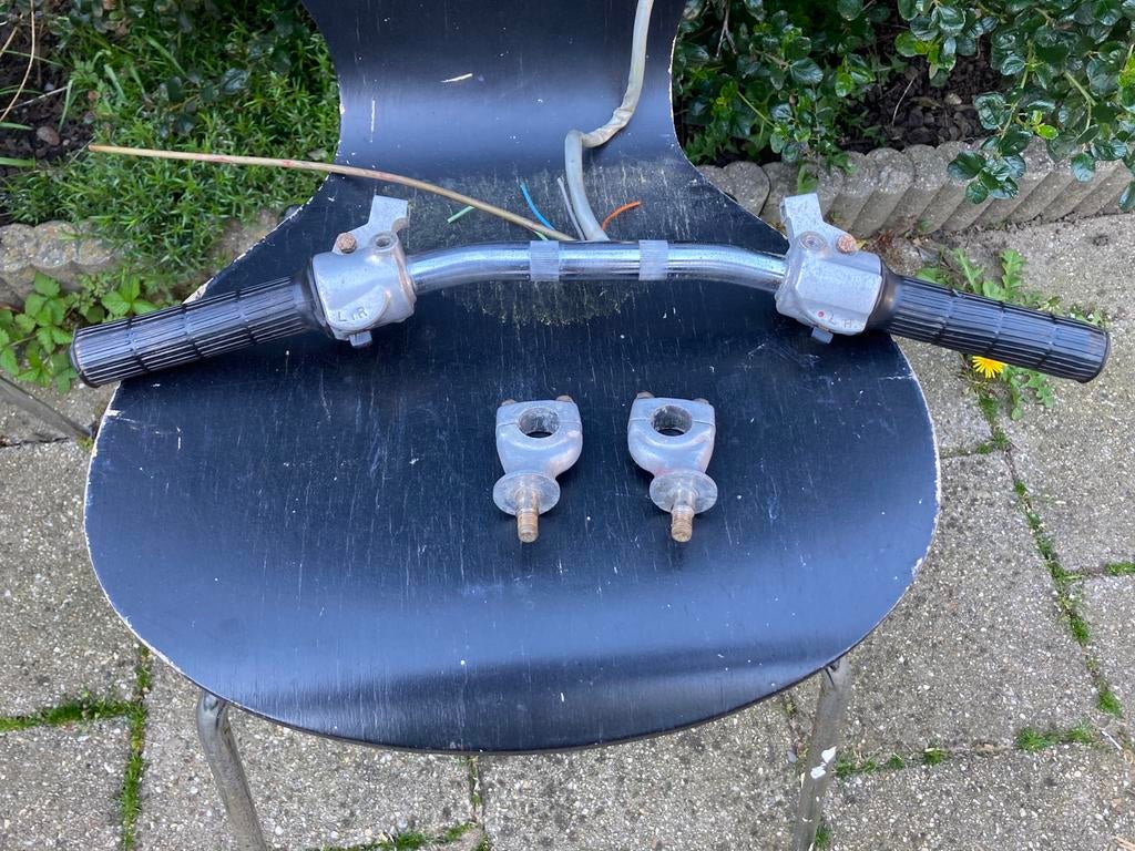 Stuur, schakelaars, gas en houders Honda ss50 cd50 origineel, Vélos & Vélomoteurs, Pièces de cyclomoteur | Oldtimers & Ancêtres