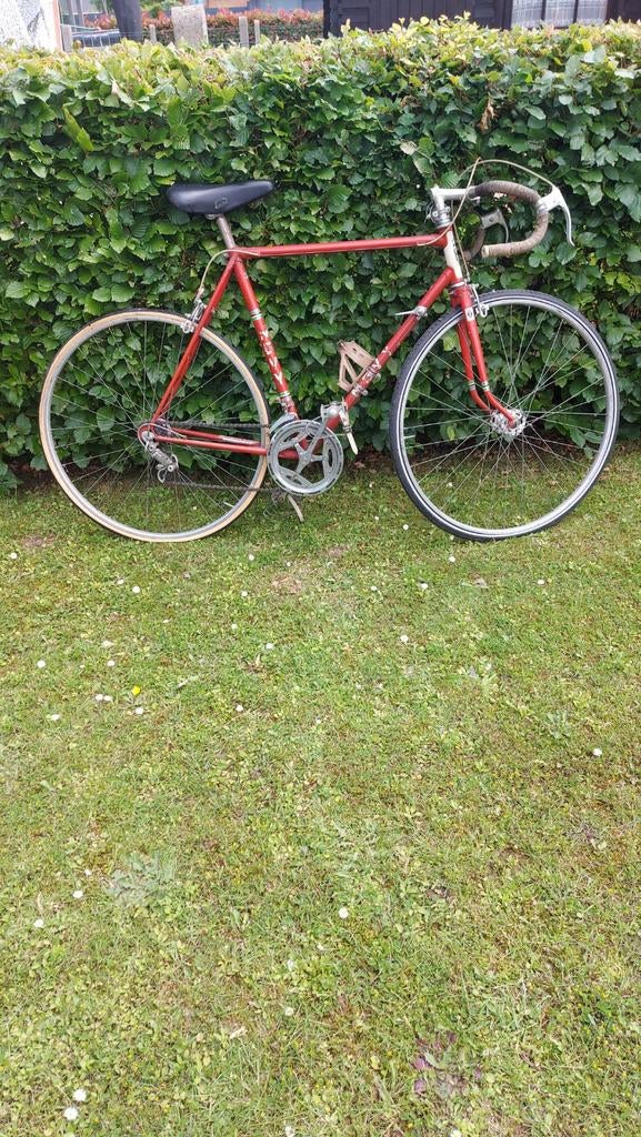 Velo du toerisme, marqués Novy, 10 Vitesse, vintage, Enlèvement, Vitesses