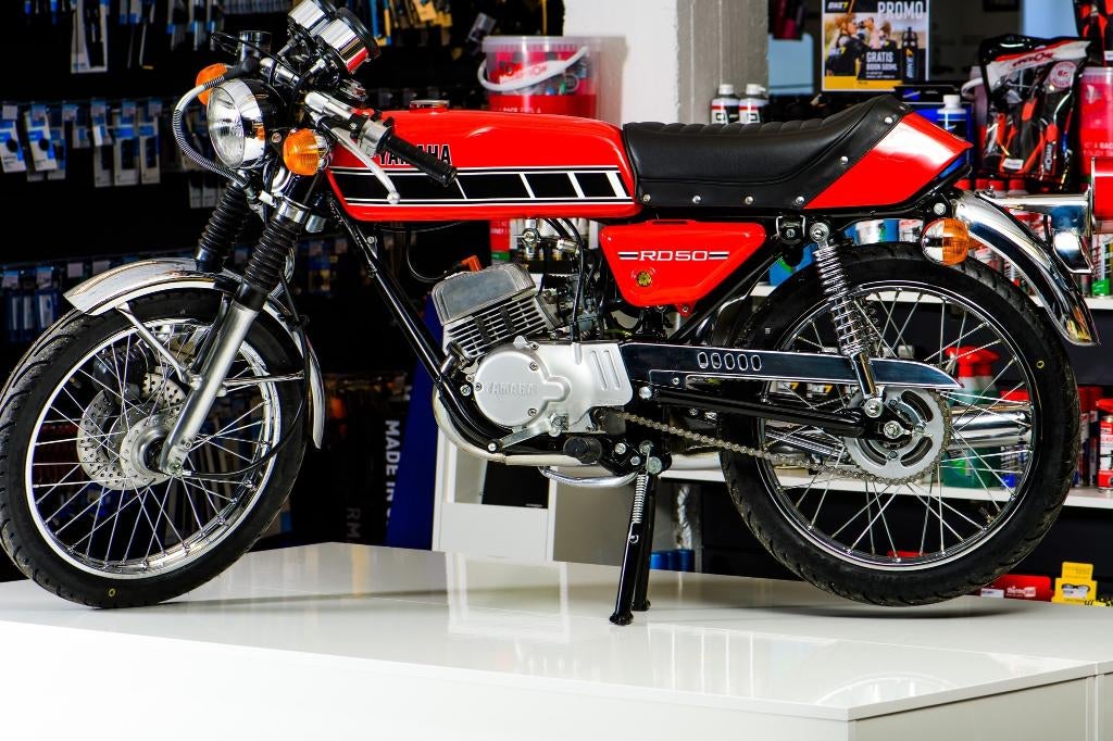 Yamaha RD 50DX 50 DX RD50DX 50 RD M, Vélos & Vélomoteurs, Pièces de cyclomoteur | Oldtimers & Ancêtres, Neuf, Yamaha, Bloc, Enlèvement