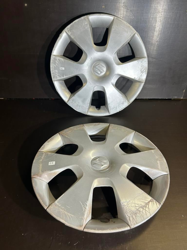 2 enjoliveurs Suzuki alto celerio 14", Autos : Divers, Enjoliveurs, Utilisé, Enlèvement ou Envoi