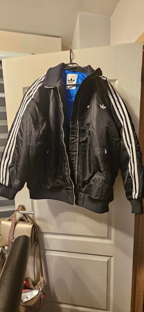 Bombers Adidas noir taille xl, Enlèvement