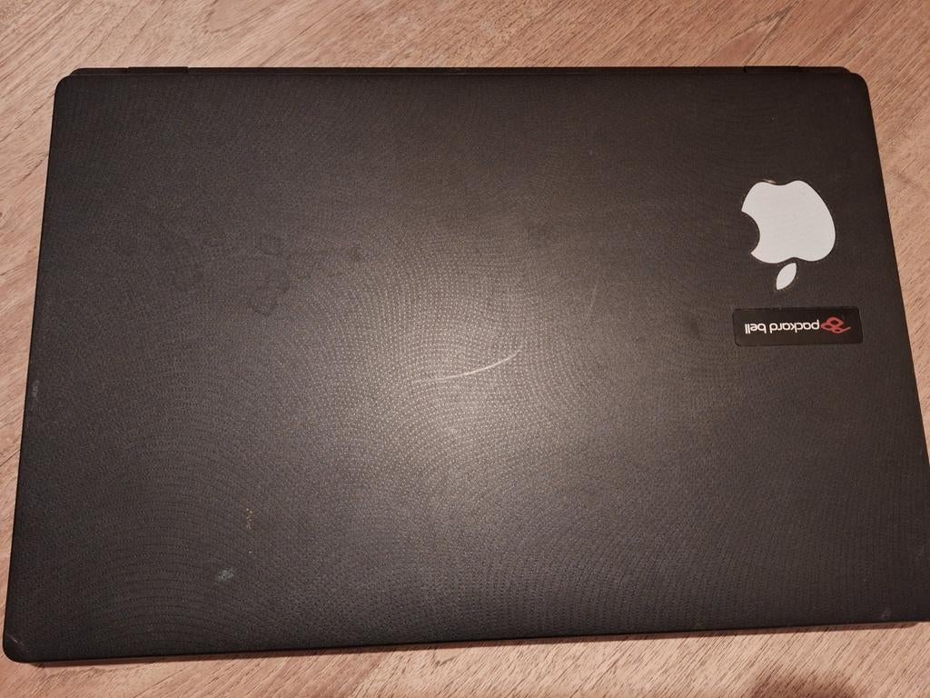 Ordinateur portable Packard Bell Easynote ENLG81BA, Enlèvement