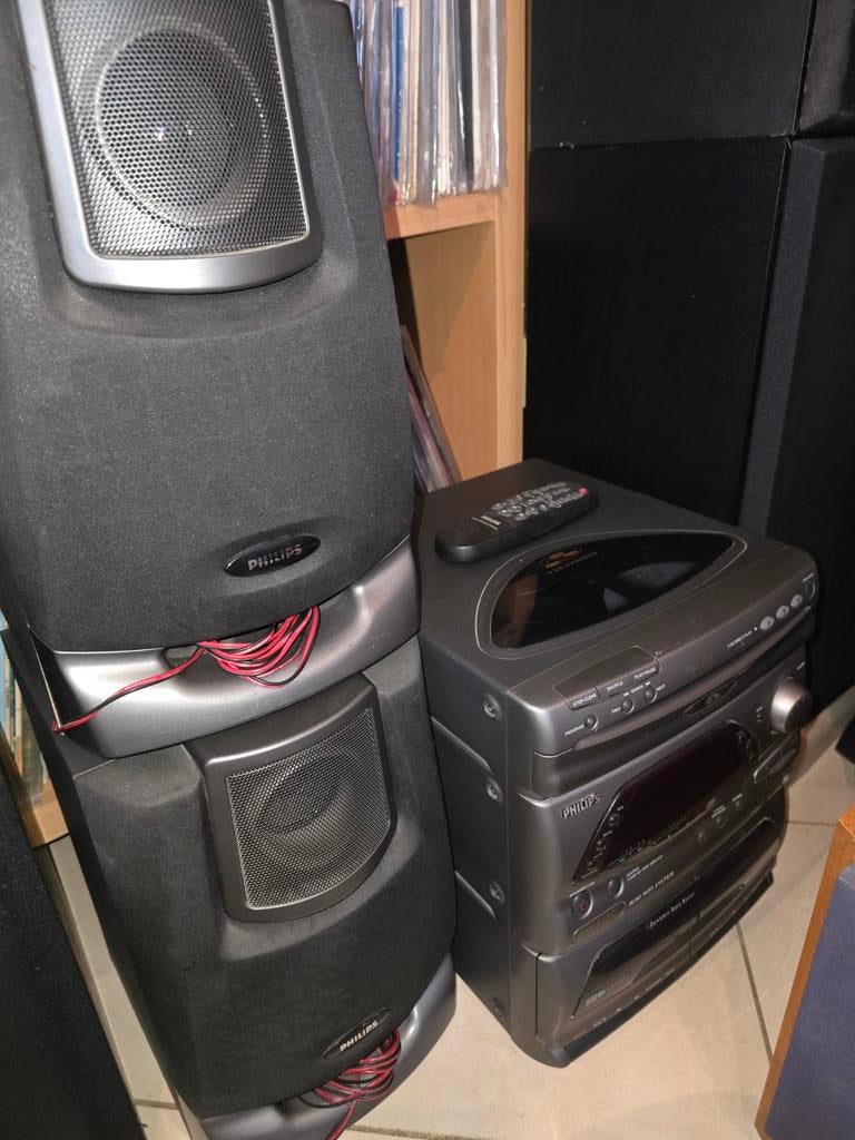 Chaîne hifi Philips, Enlèvement, Philips