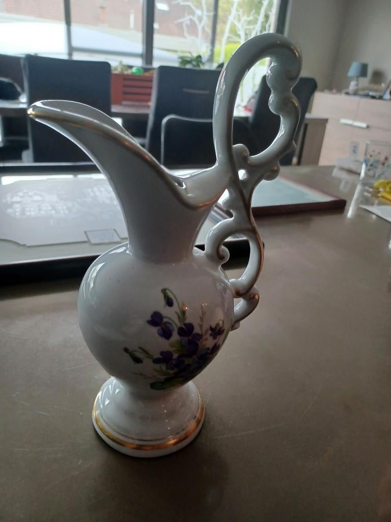 Vaasje brussels porselein, Antiek en Kunst, Ophalen of Verzenden