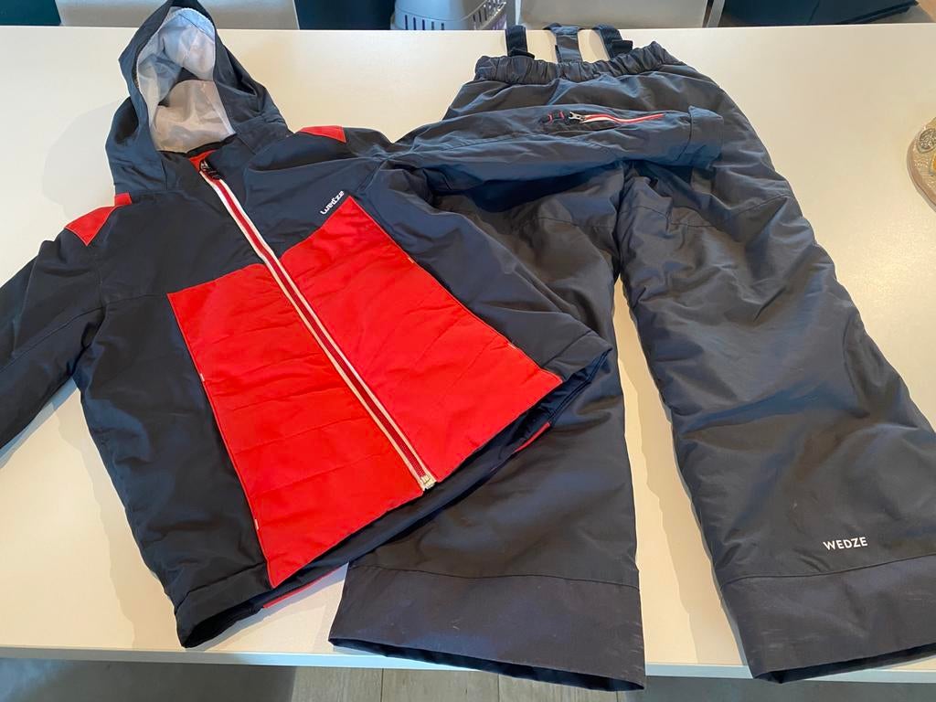 Combinaison de ski mt 125 (8 ans), Enlèvement, Utilisé, Ski, Vêtements