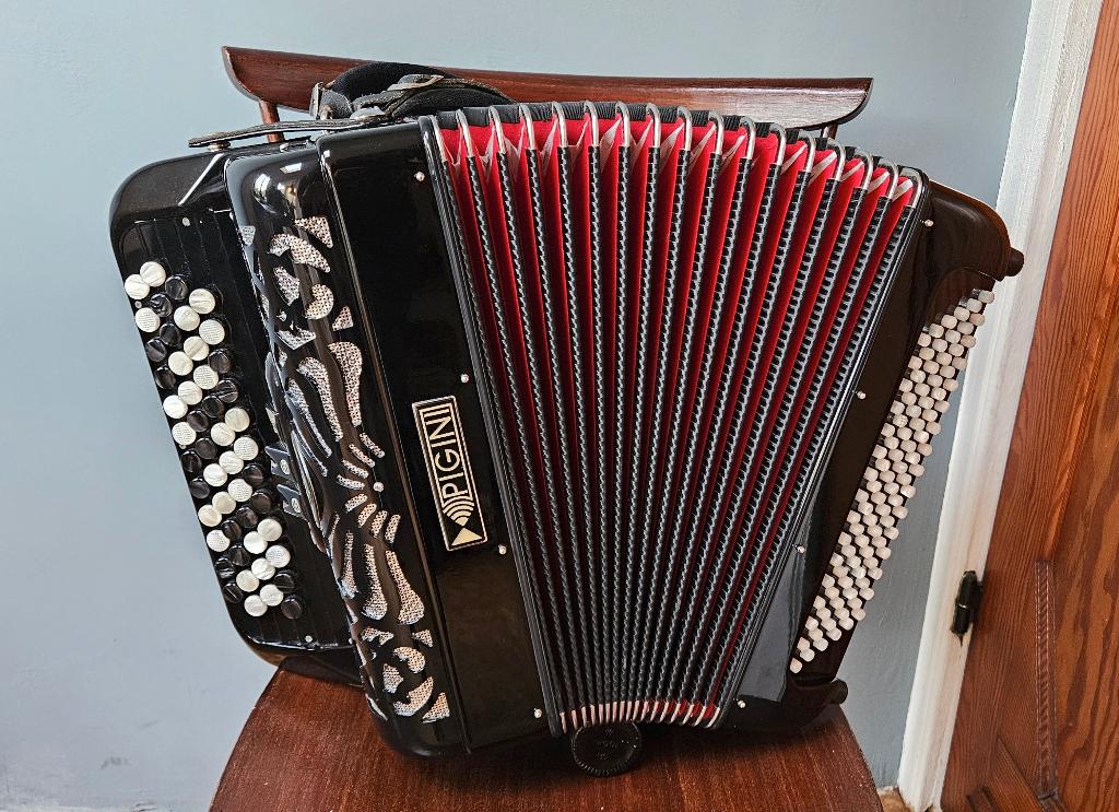 accordéon Pigini, do 1, 96 basses avec garantie, Autres marques, Comme neuf, Enlèvement, Avec bretelles
