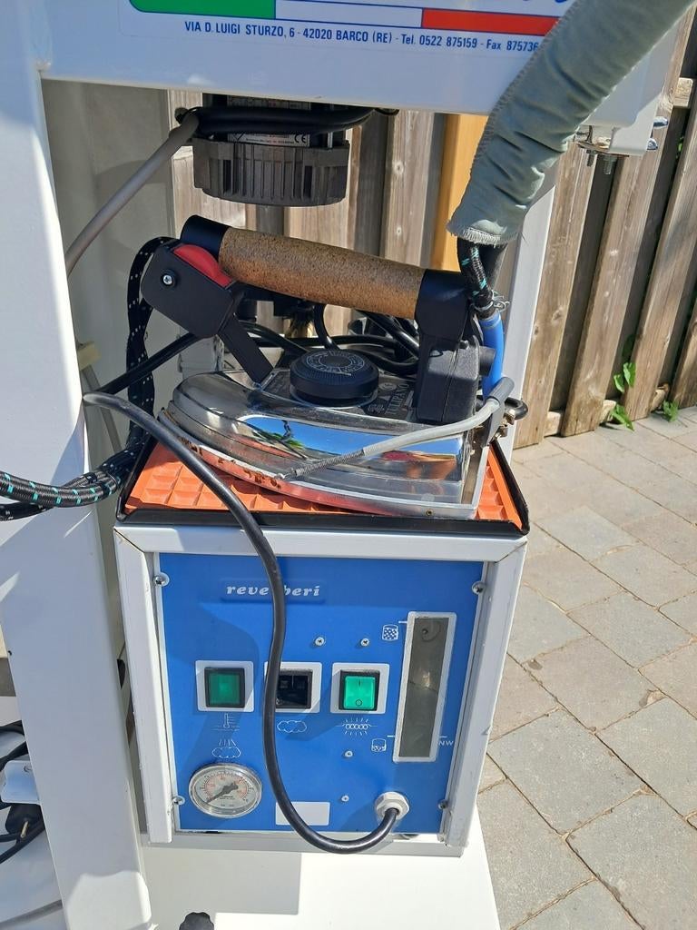 Reverberi professionele strijkbout, Elektronische apparatuur, Strijkijzers en Strijkplanken, Ophalen, Gebruikt