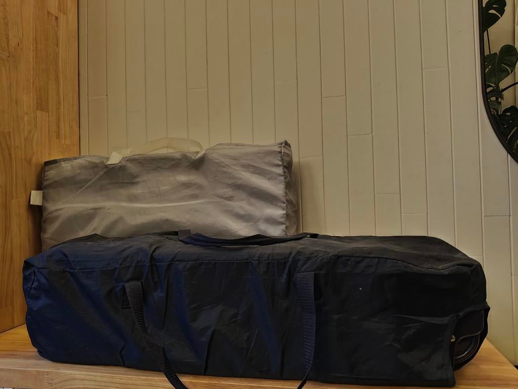 Lit de voyage Dreambee + matelas + housse, Caravanes & Camping, Enlèvement