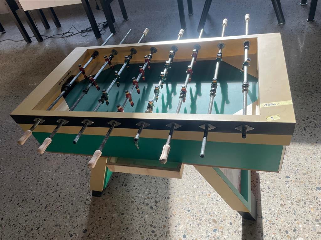 Babyfoot / baby-foot / kicker Jupiter 7 étoiles, Enfants & Bébés, Jouets | Tables de football, Enlèvement, Comme neuf