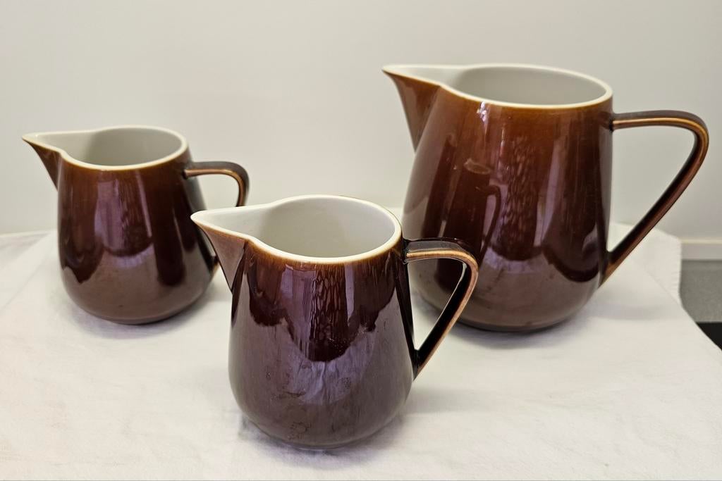 3 villeroy Boch melkkannen melkpot bruin, Ophalen of Verzenden