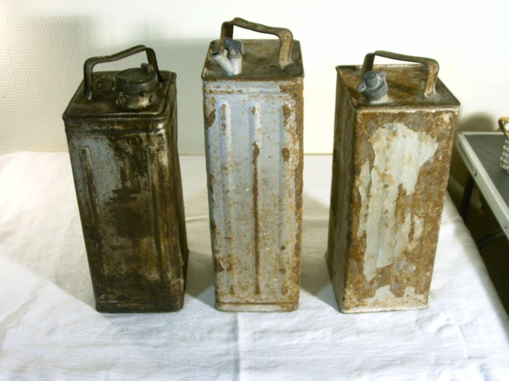 Trois vieux bidons d'huile français, Antiquités & Art, Curiosités & Brocante, Enlèvement ou Envoi