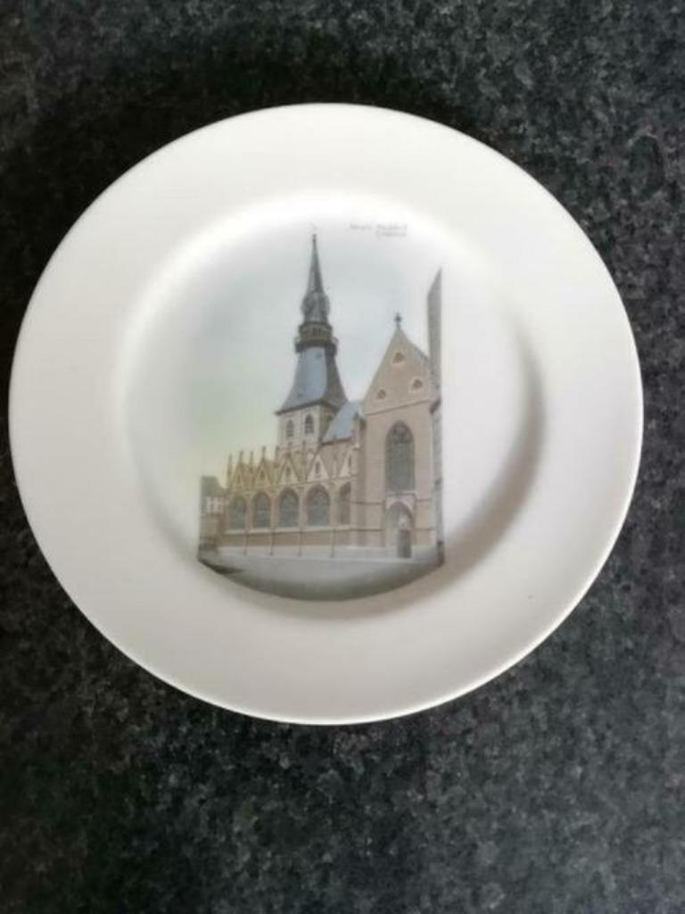 Vintage porseleinen bord ***Hasselt Hoofdkerk***, Enlèvement ou Envoi