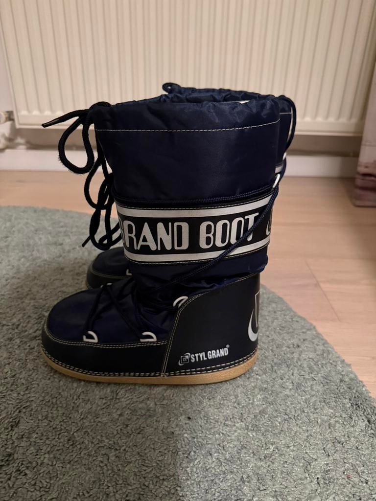 Moon boots, Ophalen, Zo goed als nieuw