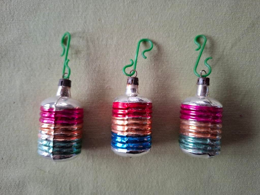 Set van 3 vintage retro kerst ornamenten gekleurd, Diversen, Kerst, Zo goed als nieuw, Ophalen of Verzenden