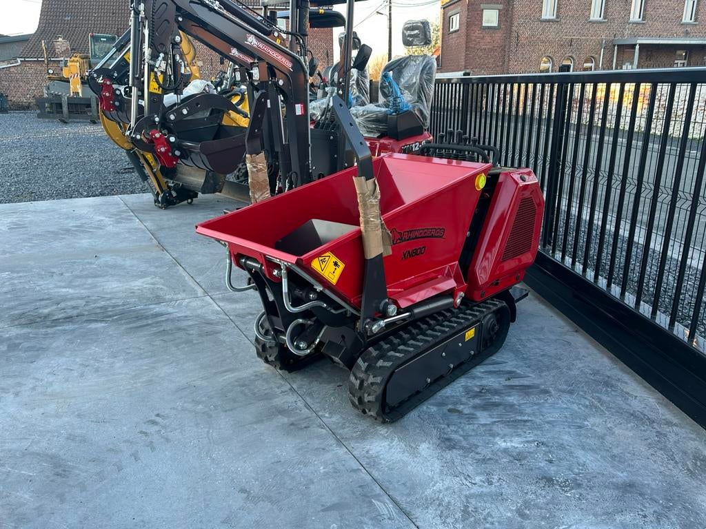 Brouette, mini grue, rhinocéros STOCK, Zakelijke goederen, Ophalen, Kraan