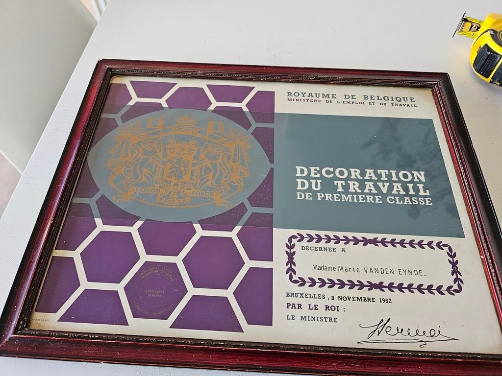 OORKONDE "ERETEKEN V/D ARBEID 1E KLASSE" 1962, Ophalen of Verzenden