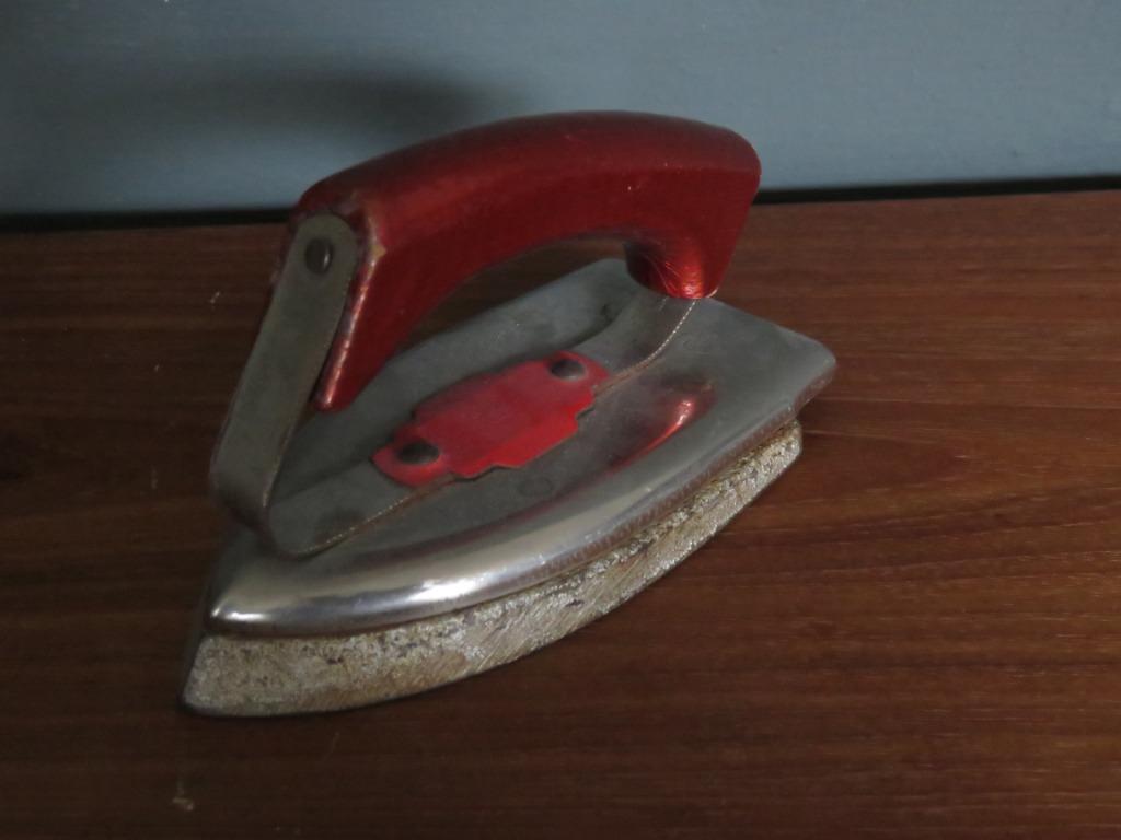 Vintage speelgoedstrijkijzer Rauco, Ophalen of Verzenden