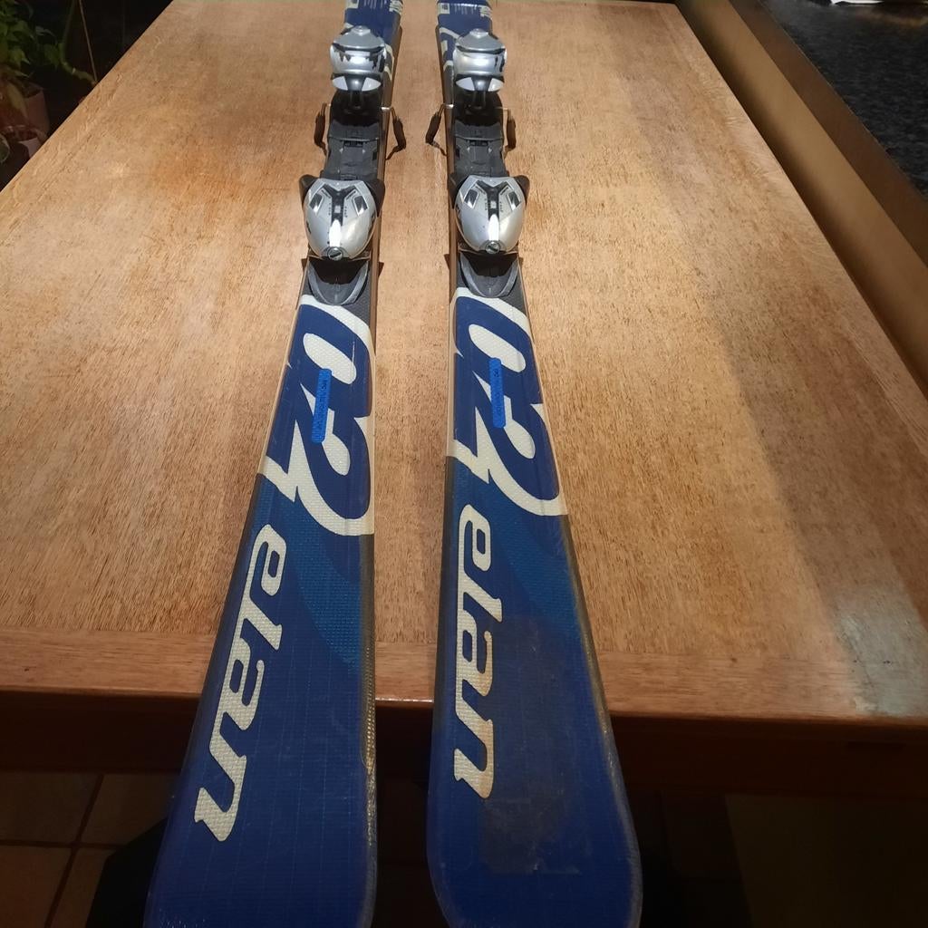 Skilatten elan, Enlèvement, Ski