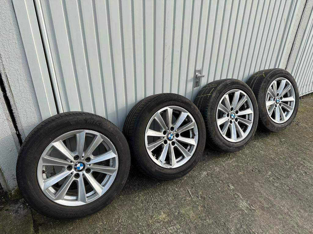 Jantes BMW de 17 pouces d'origine avec pneus d'été Michelin, Autos : Pièces & Accessoires, Pneus et Jantes, Véhicule de tourisme