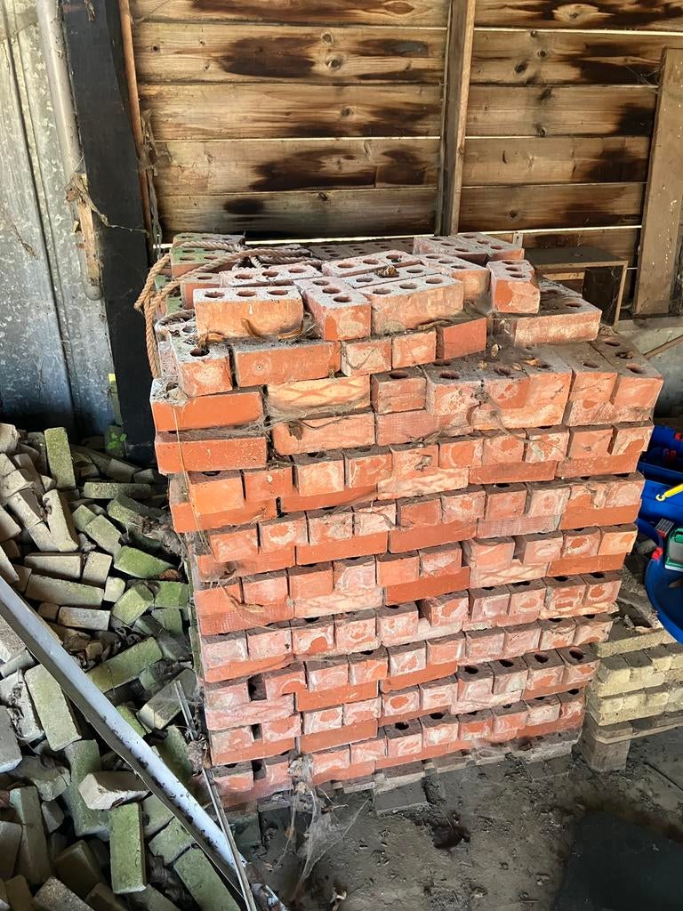 Bakstenen - 25 euro - GERESERVEERD, Ophalen, Gebruikt, Bakstenen