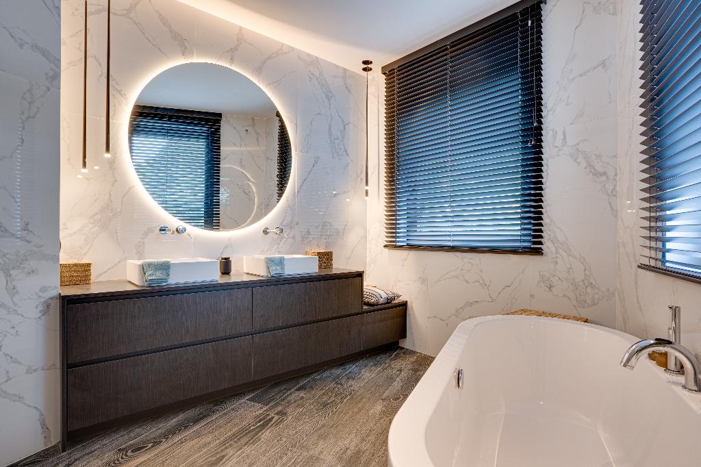 Luxaflex houten jaloezieën 3 stuks in totaal, Ophalen, 100 tot 150 cm, 200 cm of meer, Zwart