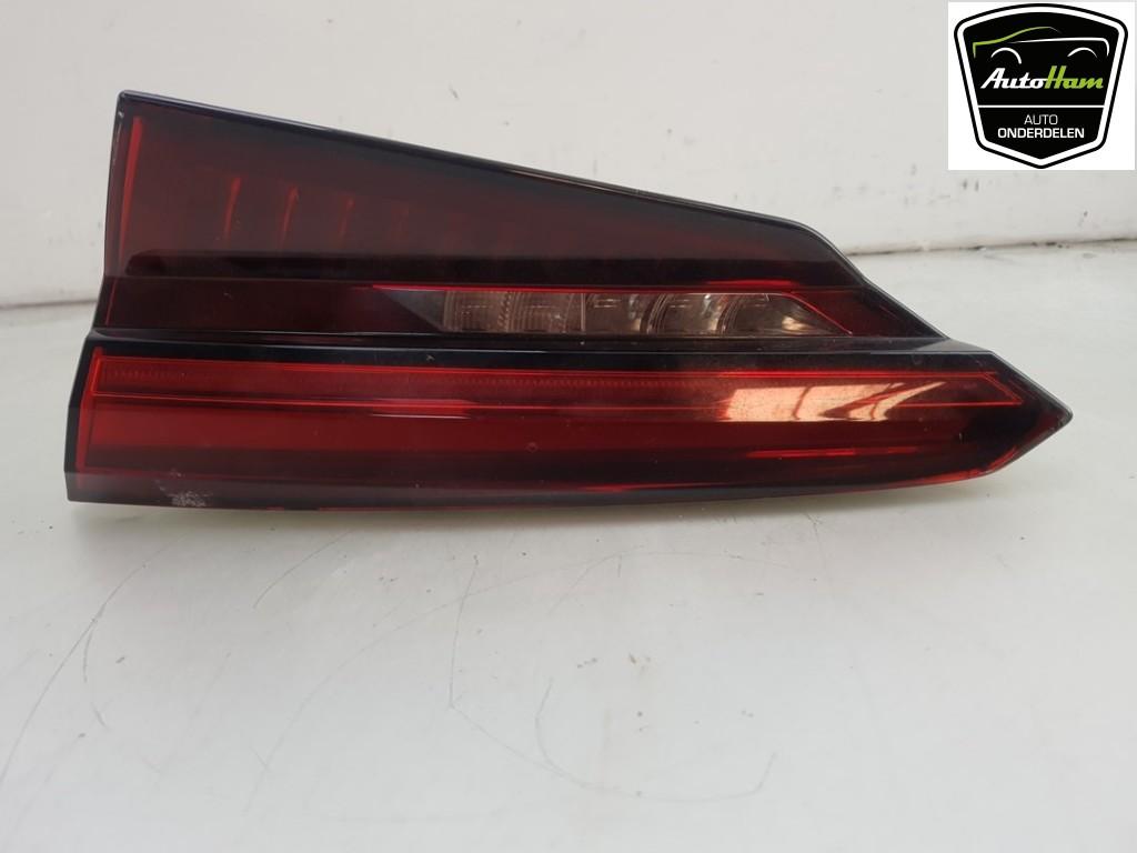 FEU ARRIÈRE DROIT Audi A5 Sportback (F5A / F5F), Autos : Pièces & Accessoires, Éclairage, Utilisé, Audi