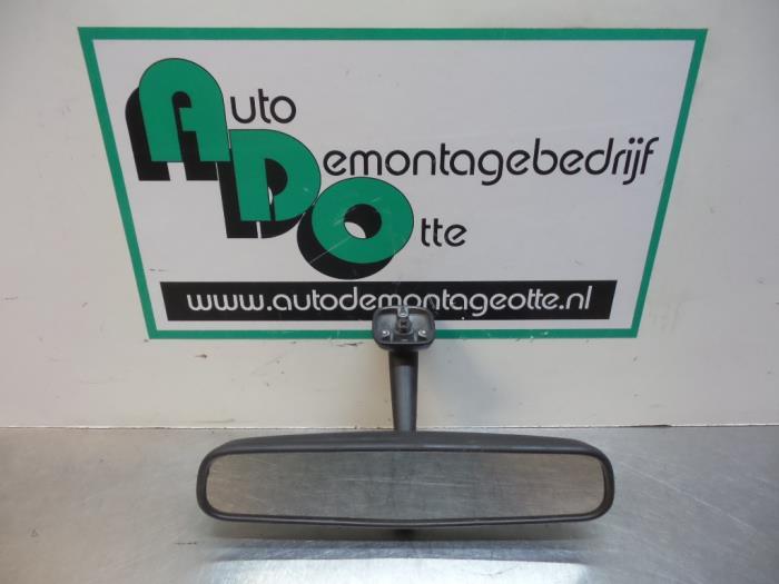 Rétroviseur intérieur d'un Mitsubishi Space Wagon (Space W, -, Utilisé, Mitsubishi, -