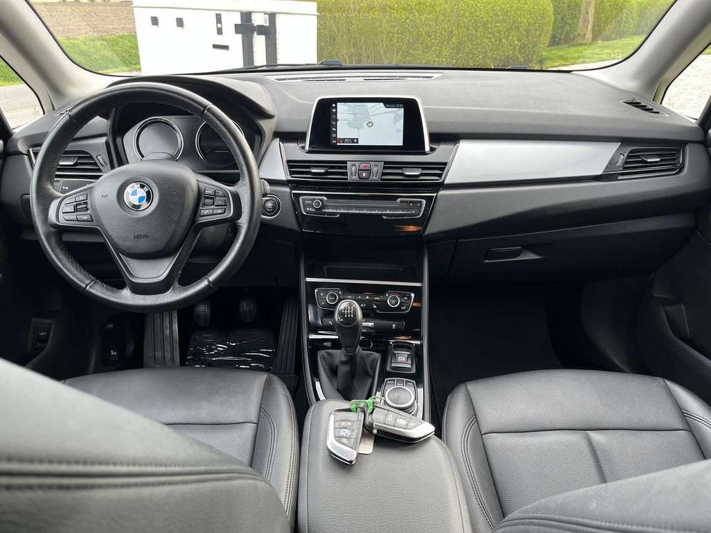 BMW 216 Active Tourer/1eignr/76000km/Led/Navi/Cruise/Leder, Autos, BMW, 0 kg, Argent ou Gris, 129 g/km, Entreprise