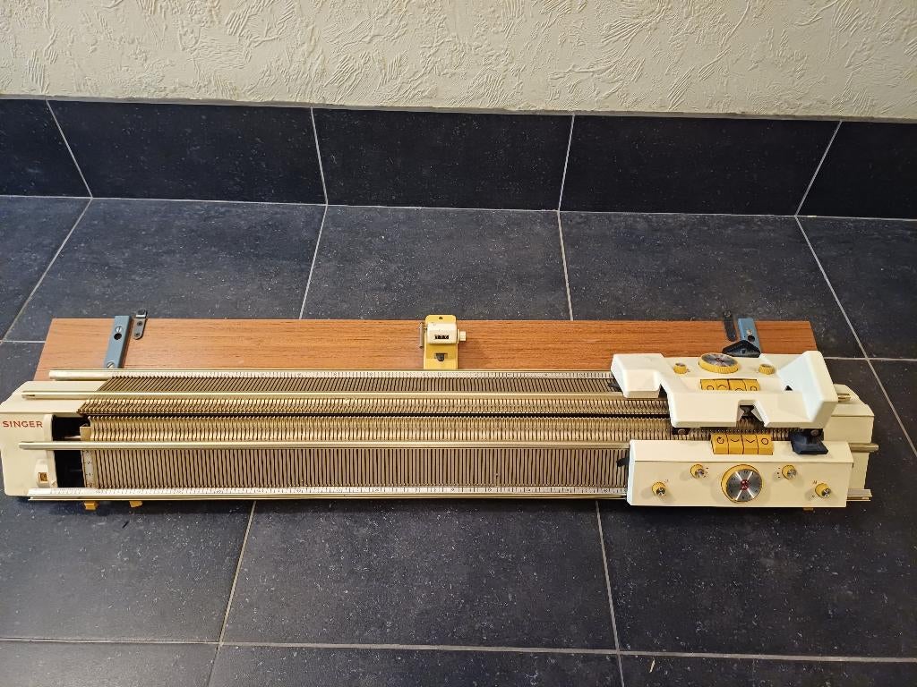 Breimachine singer, Hobby & Loisirs créatifs, Enlèvement, Utilisé, Tricot, Machine