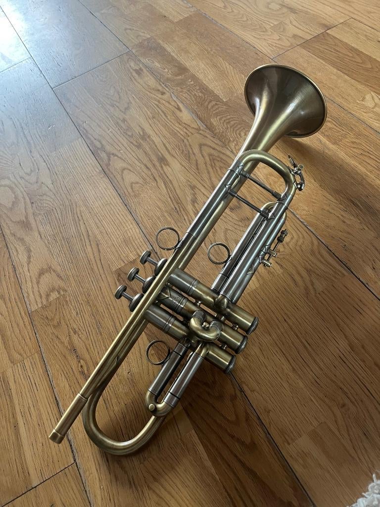 Trumpet Bach Stradivarius 37 Custom, Musique & Instruments, Instruments à vent | Trompettes, Comme neuf, Trompette en si bémol