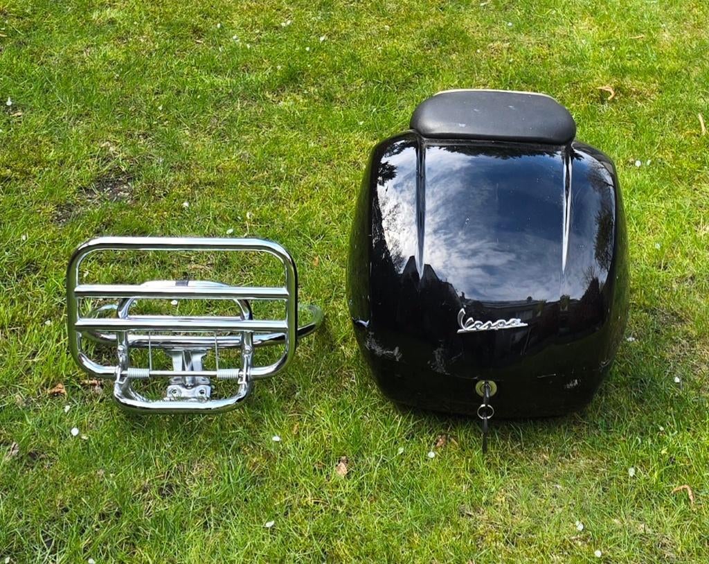 Topcase met drager Vespa GTS, GT en GTV, Ophalen of Verzenden, Gebruikt
