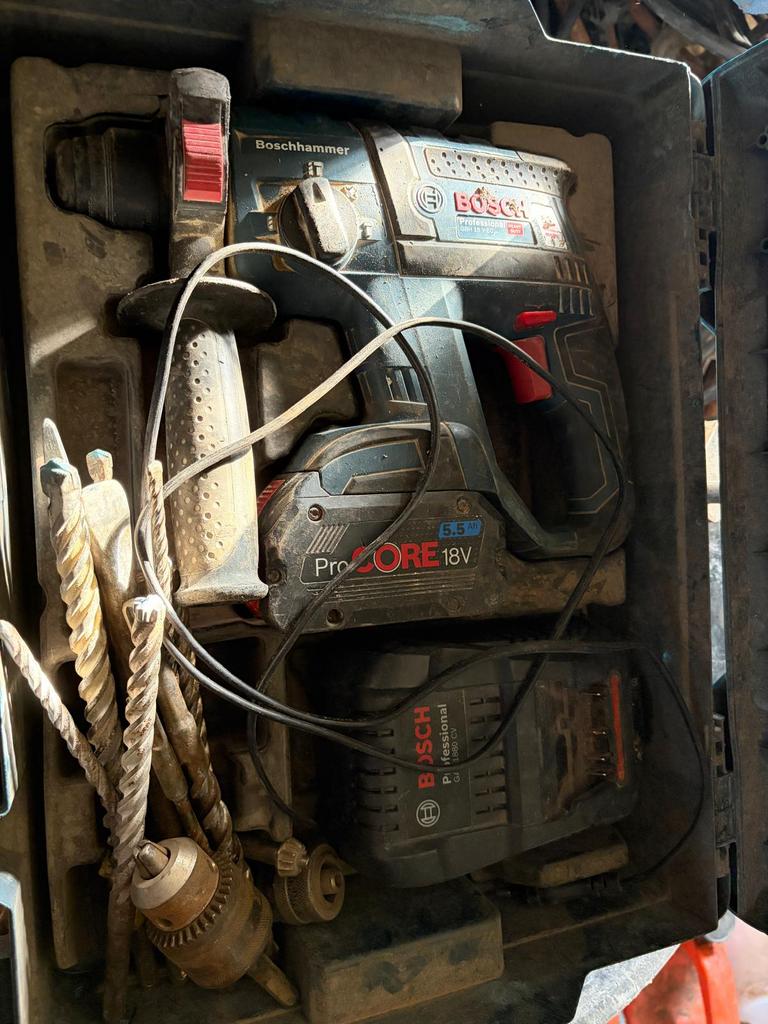 Perceuse à choc, Bricolage & Construction, Enlèvement