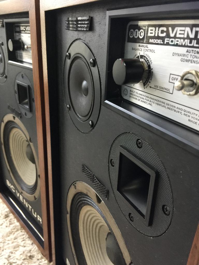 BIC VENTURI luidsprekers, Ophalen