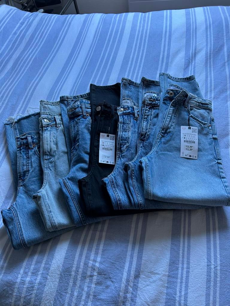 Lot jeansbroeken Dames hoge taille  blauwe en zwarte, Enlèvement, Comme neuf