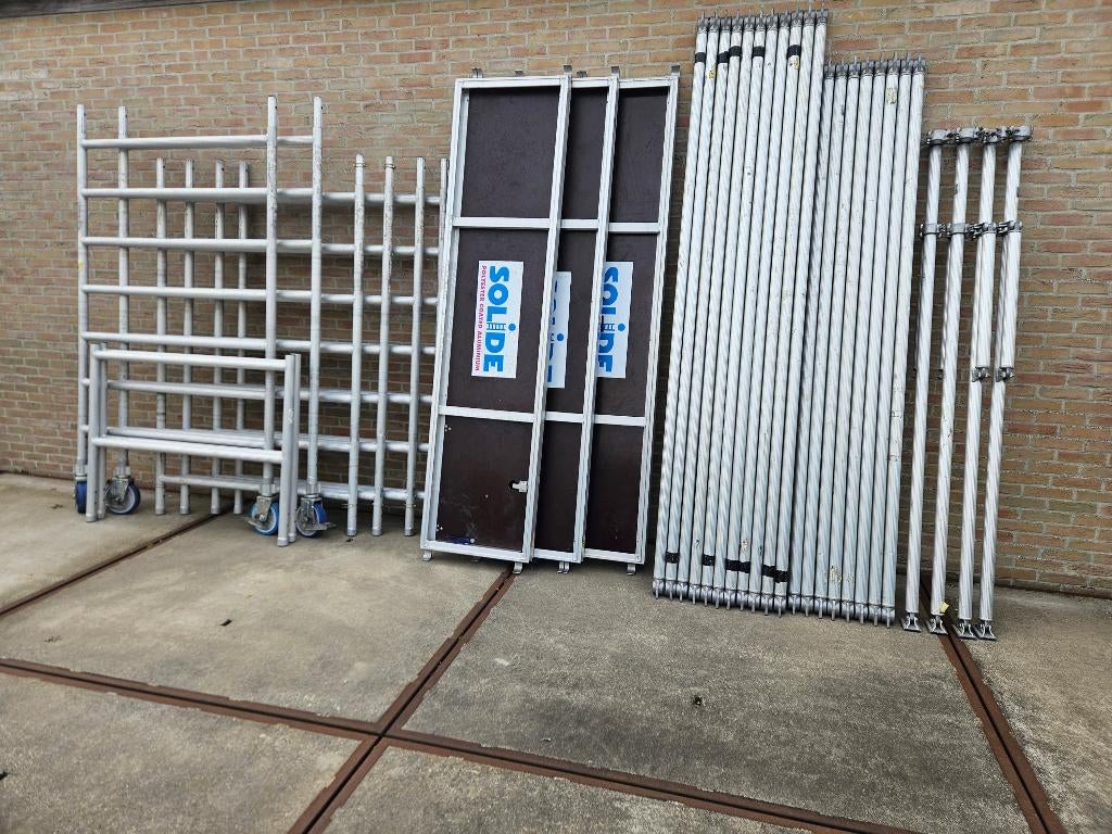 Alu rolsteiger 'SOLIDE' topper onder de steigers 7,80 m !!!, Bricolage & Construction, Échafaudages, Comme neuf, Échafaudage fixe ou roulant
