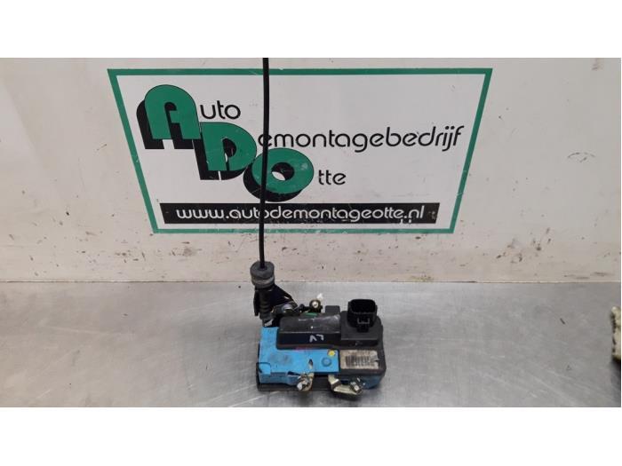 Deurslot Mechaniek 4Deurs links-voor van een Volvo S80, Gebruikt, -, -, Ophalen of Verzenden