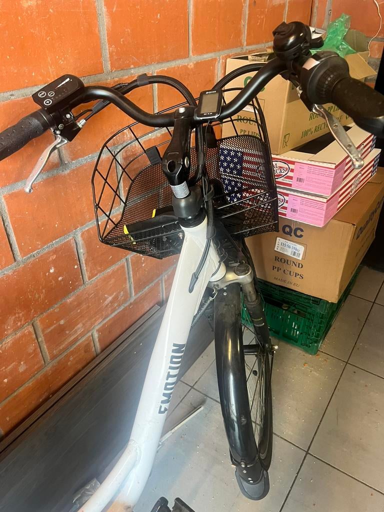 Elektrische damesfiets emotion prelude, Fietsen en Brommers, Elektrische fietsen, Ophalen, Zo goed als nieuw