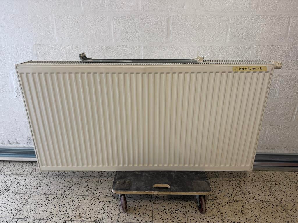Radiateurs blancs T22 et T33, Bricolage & Construction, Enlèvement, Radiateur