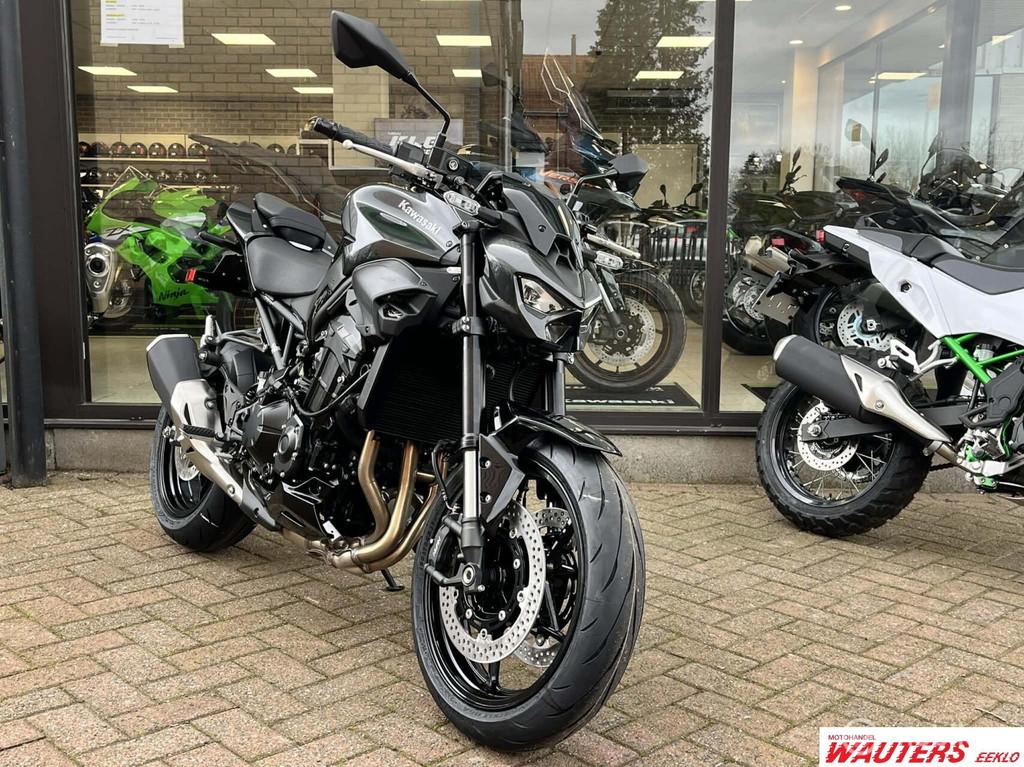Kawasaki Z900, Motoren, Traction Control, 948 cc, Bedrijf, Meer dan 35 kW
