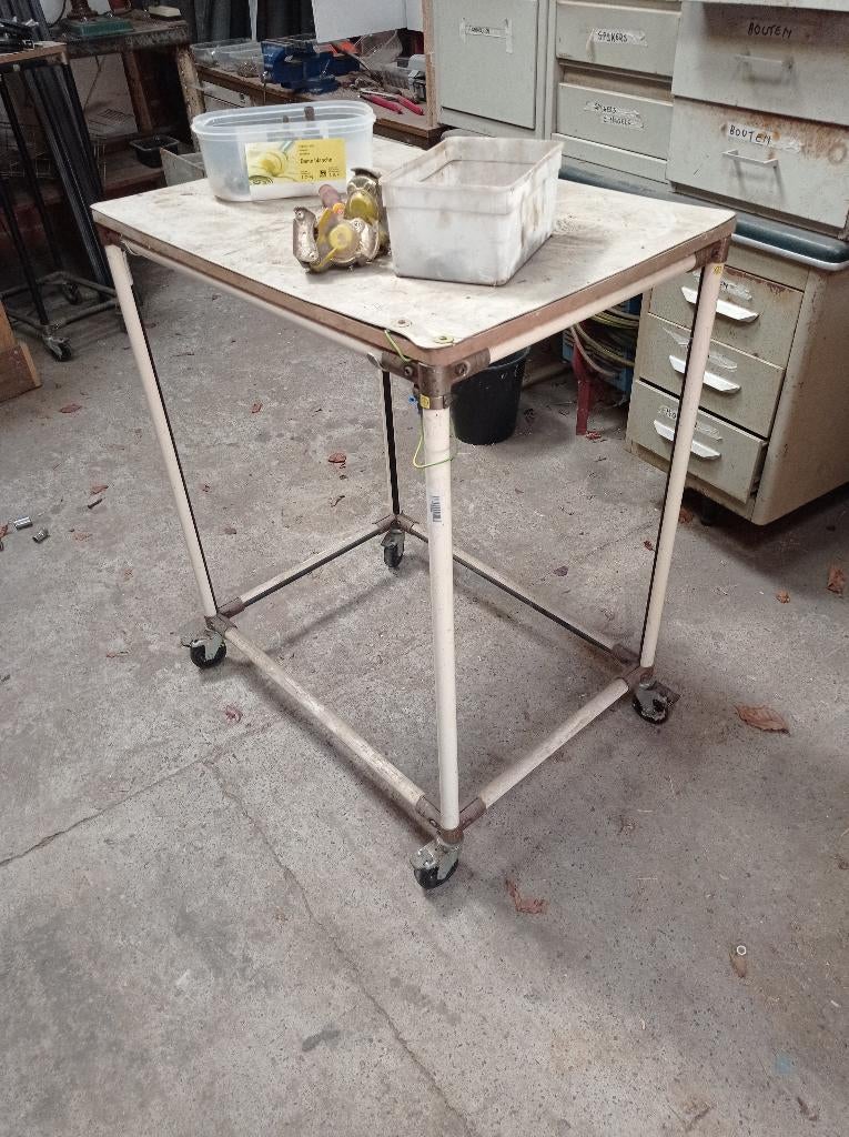 werktafel, Doe-het-zelf en Bouw, Ophalen, Gebruikt