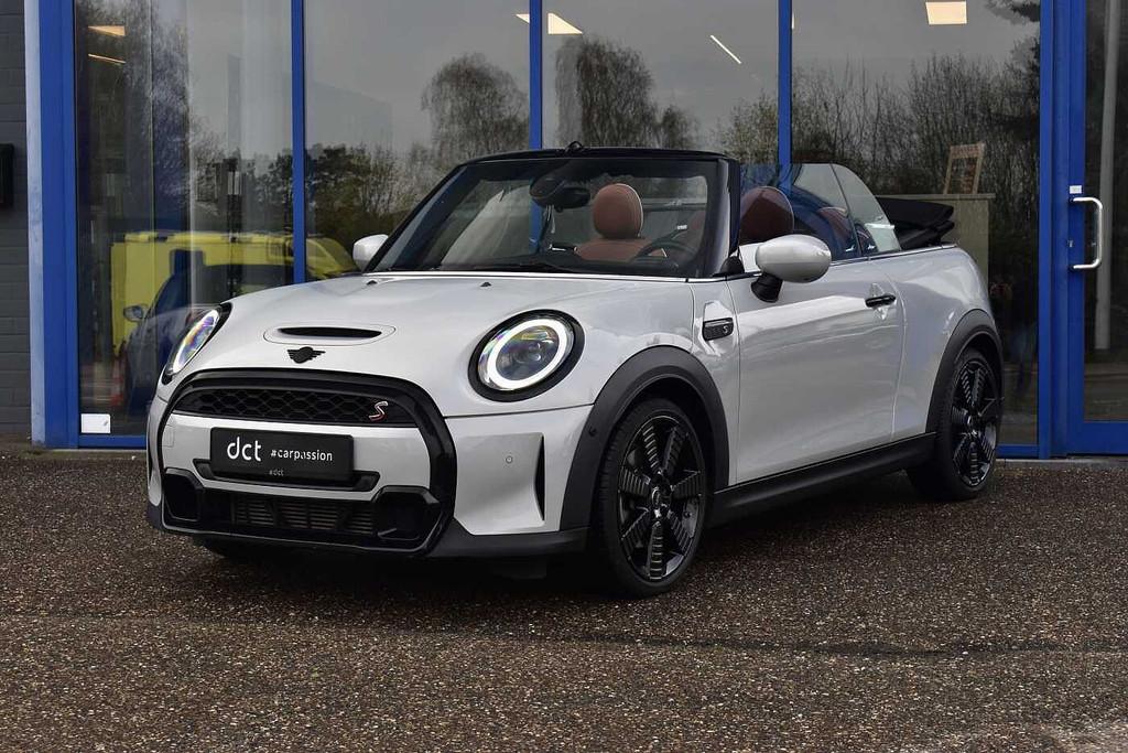 MINI Cabrio Cooper S Camera Adaptiv CC Shift paddles Chester, Auto's, Automaat, Gebruikt, Euro 6, 4 cilinders