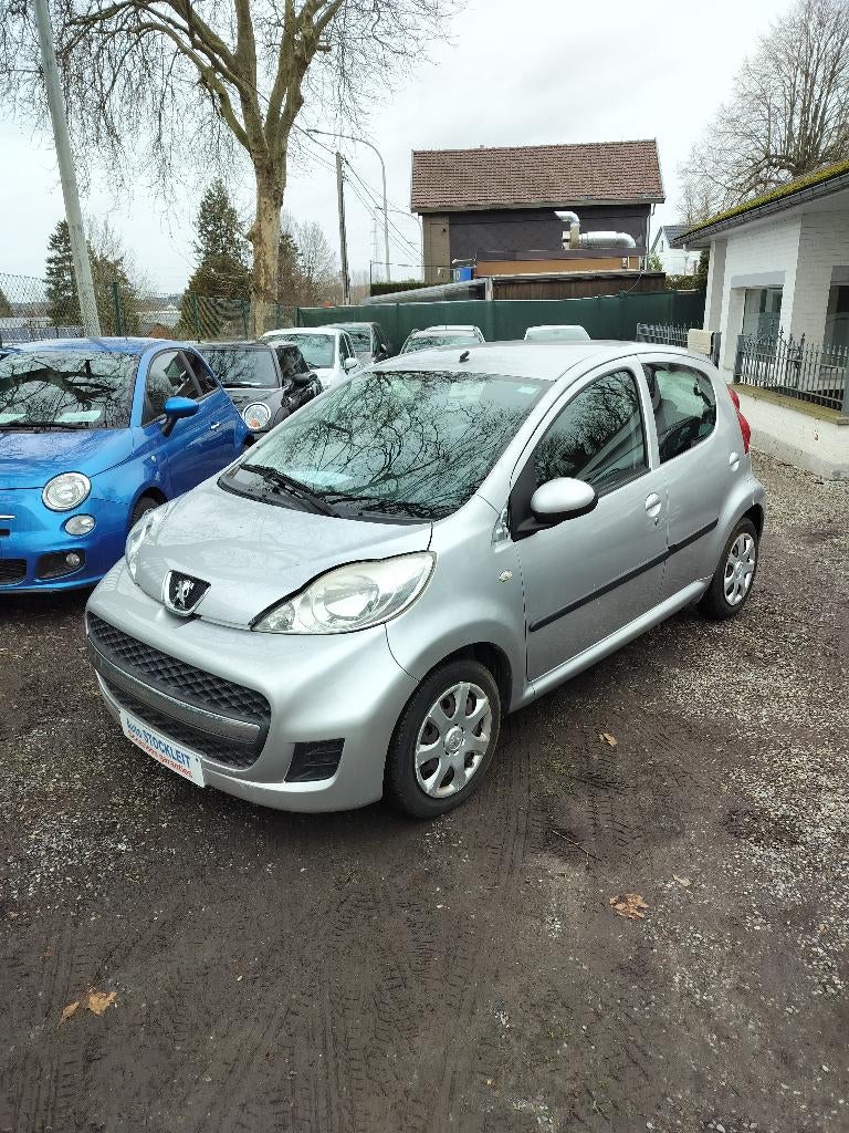 PEUGEOT 107 2009 1,4L DIESEL - 110.530 KM Prijs: 3.000€, Auto's, Peugeot, Voorwielaandrijving, Stof, 4 cilinders, 109 g/km