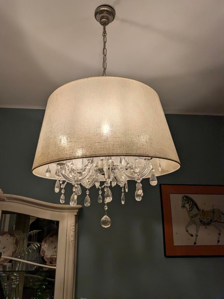 Très beau lustre à pampilles et abat-jour., Enlèvement